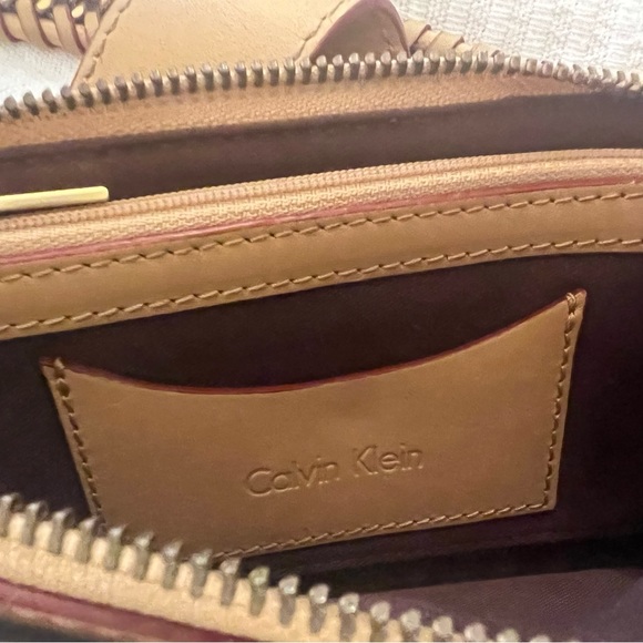 Calvin Klein Handbag - Picture 7 of 7
